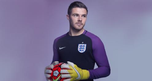 ليفربول يقترب من ضم "أمل انجلترا" في حراسة المرمى